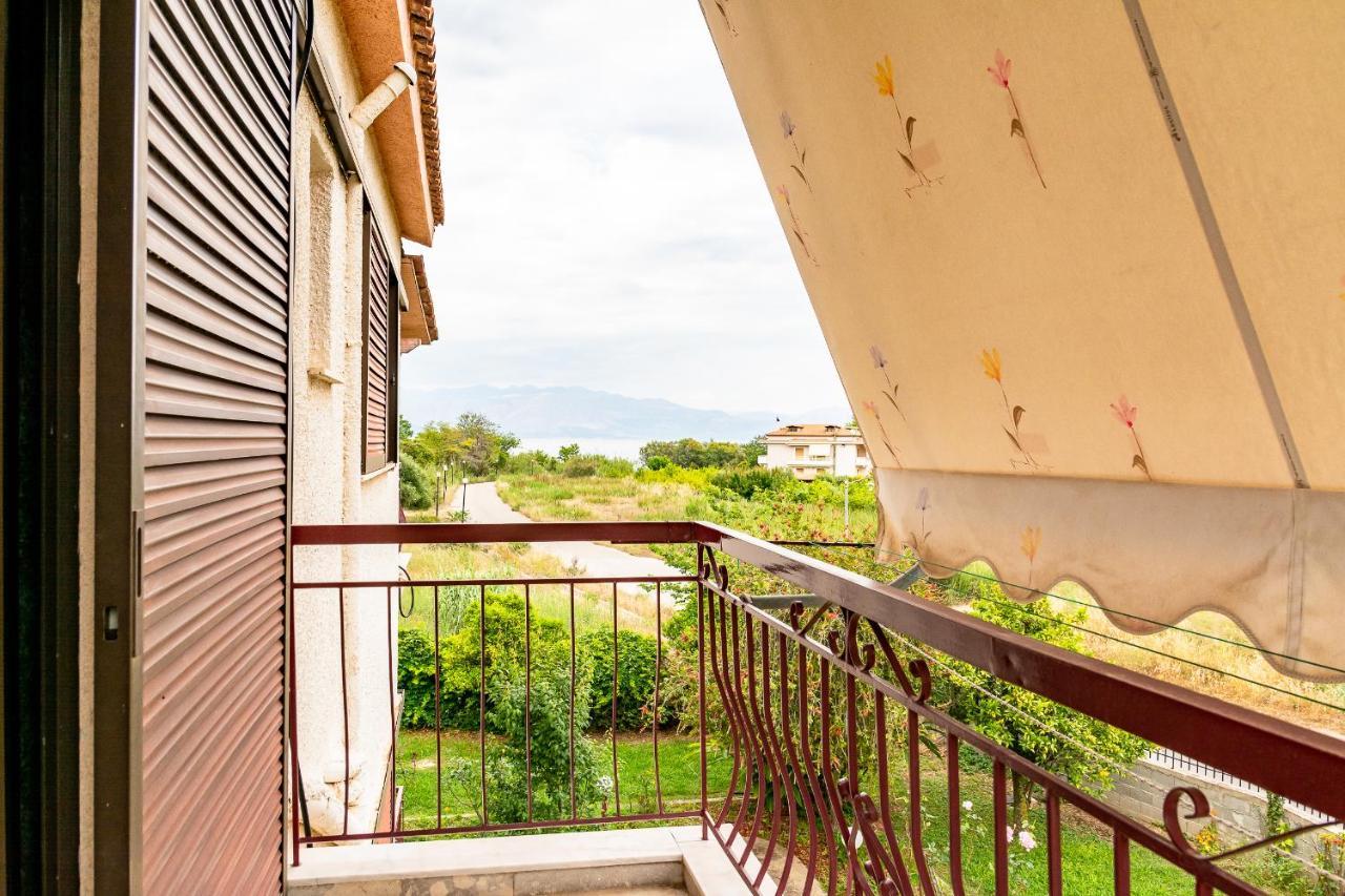 Ritsinia Apartments Эйон Экстерьер фото